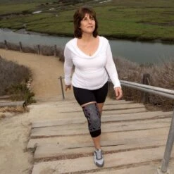 Donjoy OA Reaction Web Left Medial/Right Lateral Knee Brace 6 Donjoy OA Reaction Web Left Medial/Right Lateral Knee Brace -Sports Protective Gear donjoy oa reaction web left medialright lateral knee brace 22